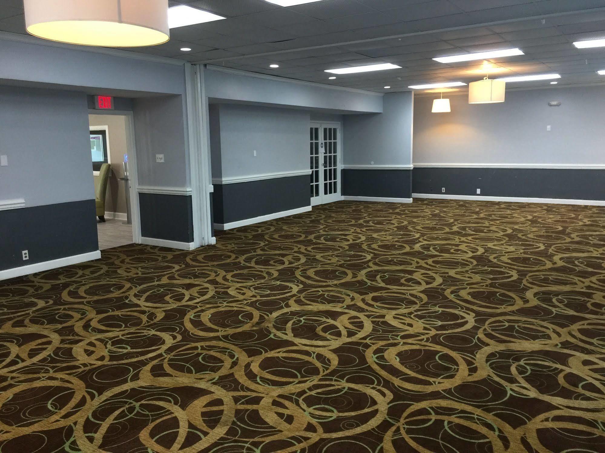Quality Inn & Suites University Area Charlotte Exterior foto